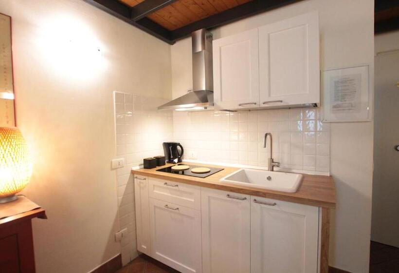 جناح دوبلكس, Amenano Apartments