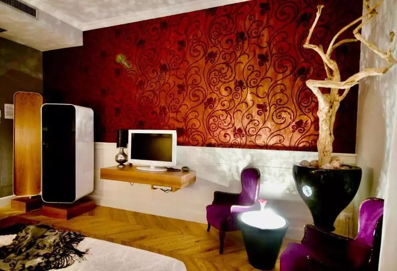 اتاق سوپریور با بالکن, Casadodici Boutique