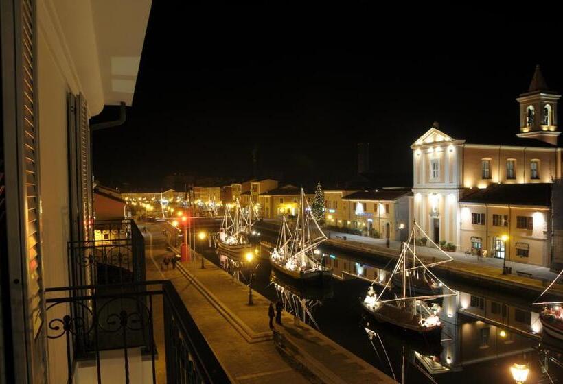 带阳台的高级房间, Casadodici Boutique