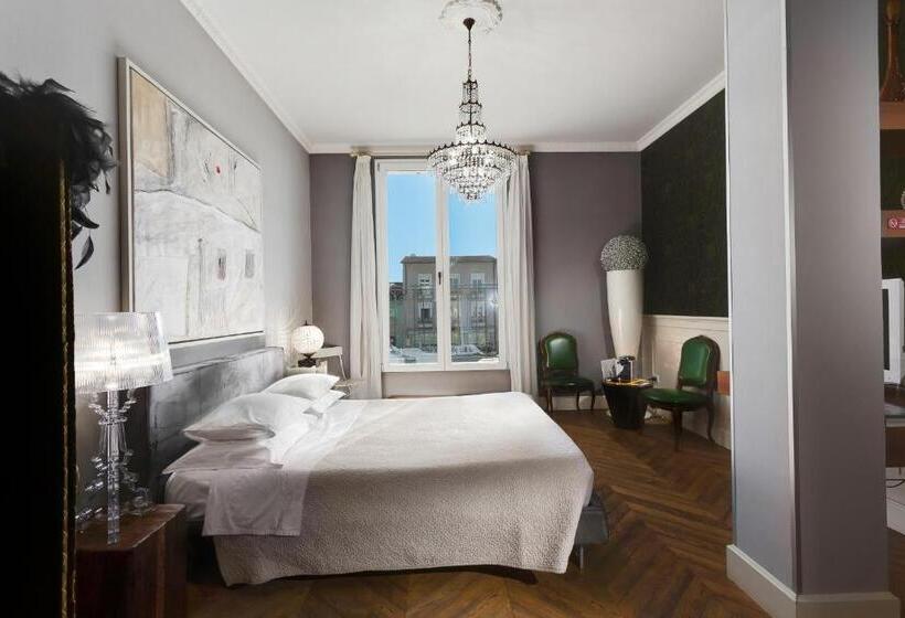 带阳台的高级房间, Casadodici Boutique