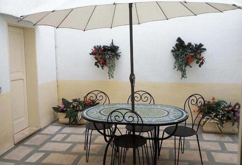 Quarto Triplo Estandar, B&b Palazzo Antonelli