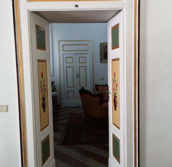 חדר סטנדרט לשלושה, B&b Palazzo Antonelli