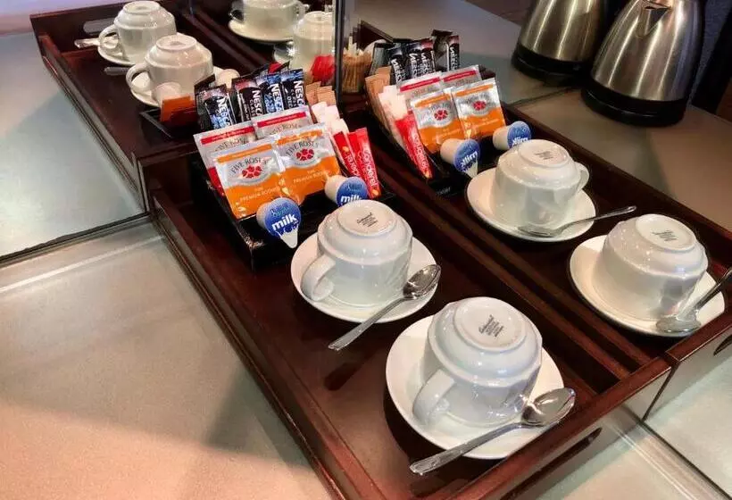 اتاق خانوادگی, Coastlands Umhlanga Hotel And Convention Centre