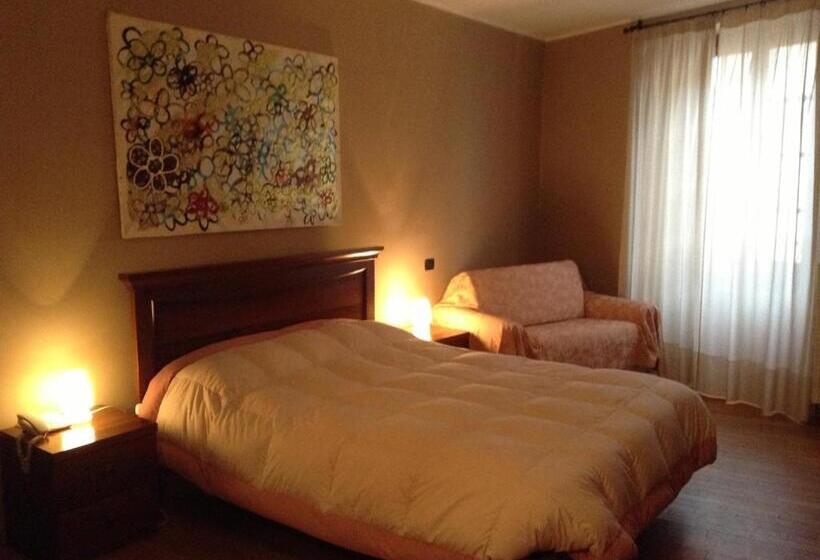 غرفة قياسية ثلاثية ذات اطلالة, Albergo San Lorenzo