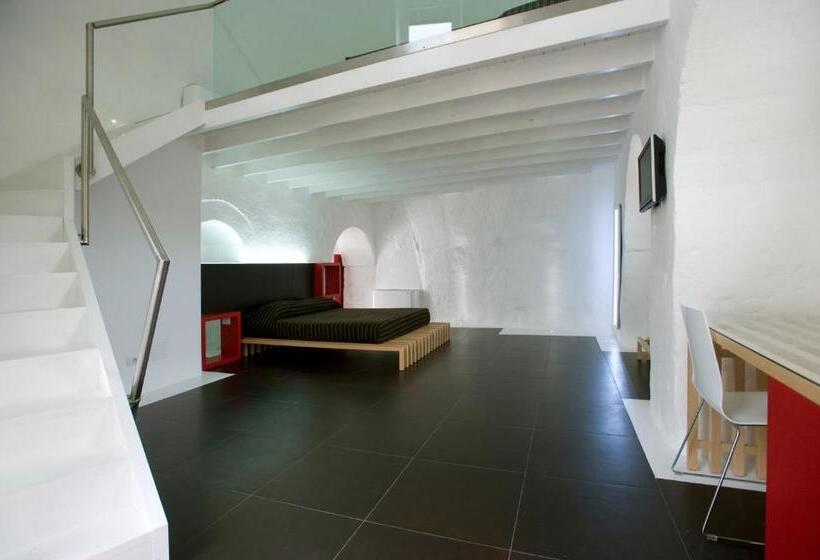 חדר קומפורט, Basiliani