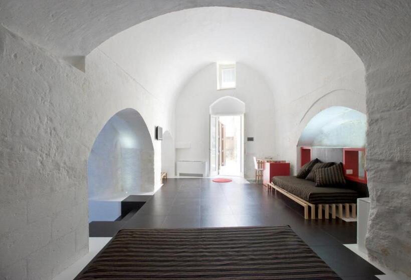 חדר קומפורט, Basiliani