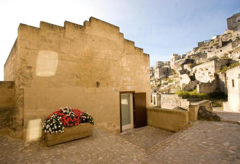 חדר קומפורט, Basiliani