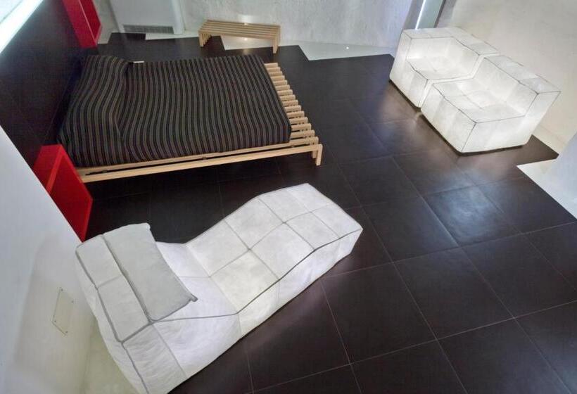 חדר סופריור לארבעה, Basiliani