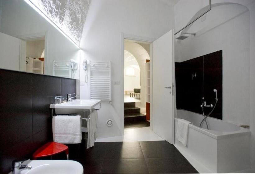 חדר סופריור, Basiliani