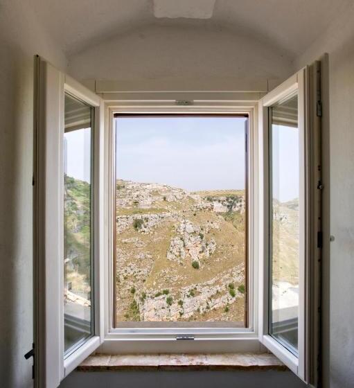 חדר סופריור, Basiliani