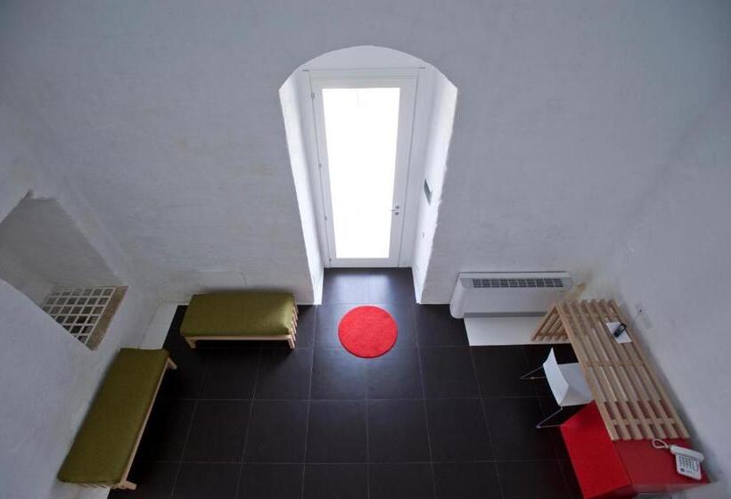 חדר דלוקס, Basiliani