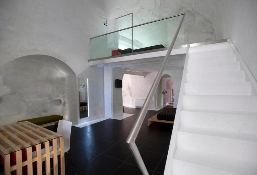 חדר דלוקס, Basiliani