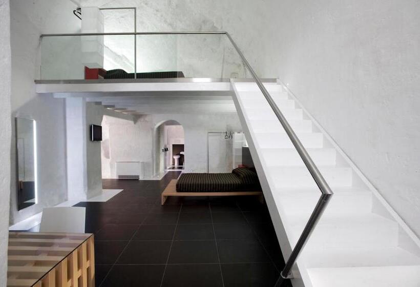 חדר סופריור לארבעה, Basiliani