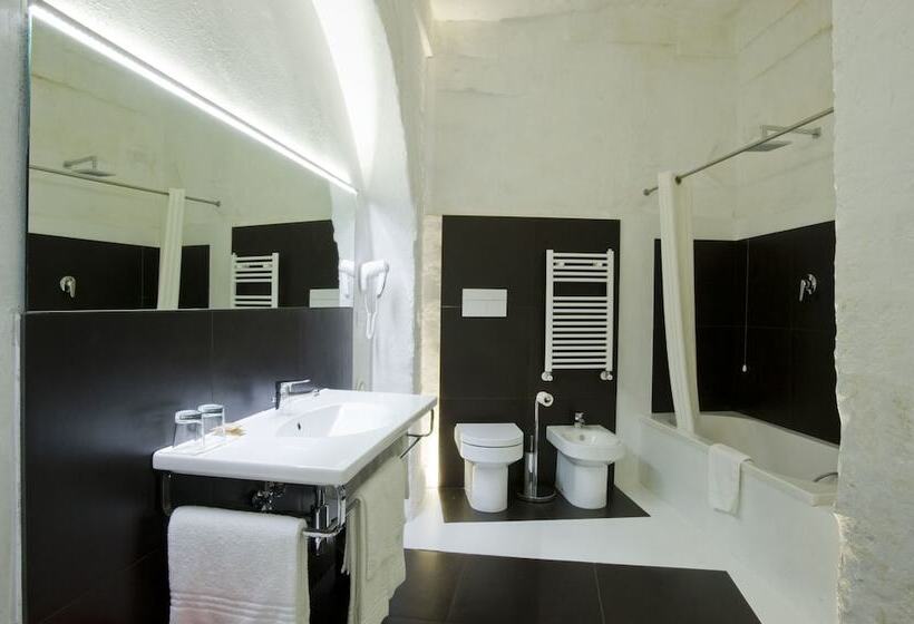 חדר קומפורט, Basiliani