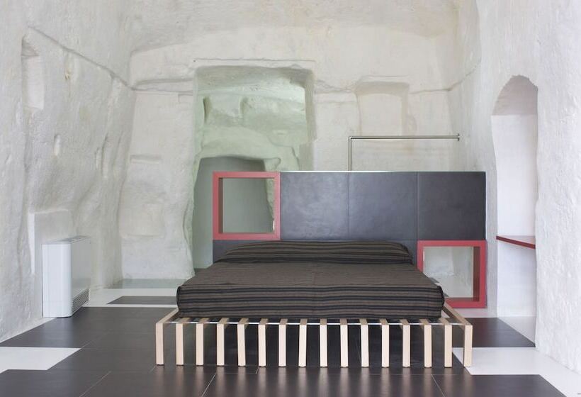 חדר קומפורט, Basiliani