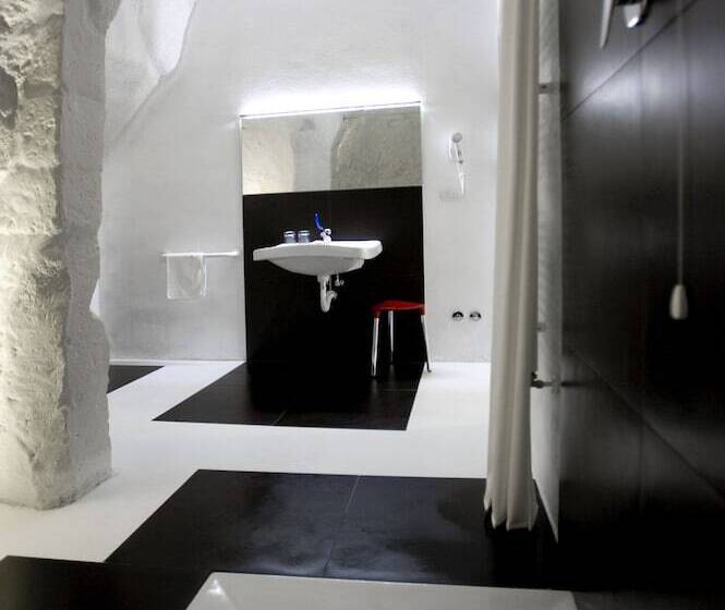 חדר סופריור, Basiliani