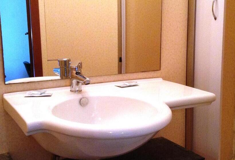 غرفة قياسية, Bernheof