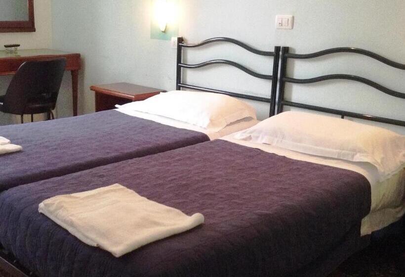 غرفة قياسية, Bernheof