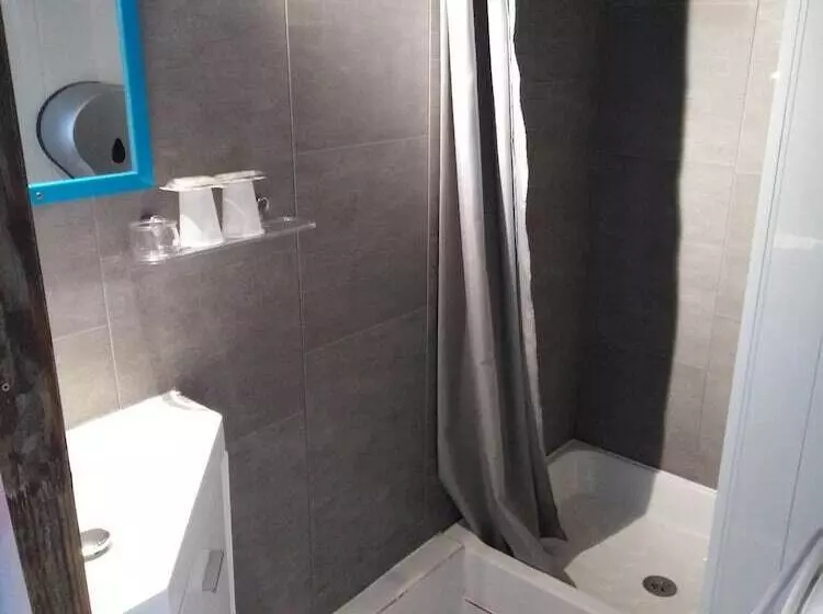 اتاق استاندارد, Chalet Saint Louis