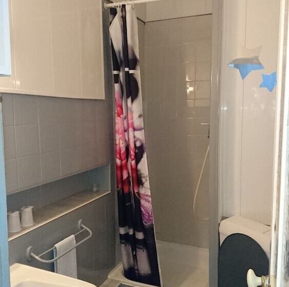 标准三人间, Chalet Saint Louis