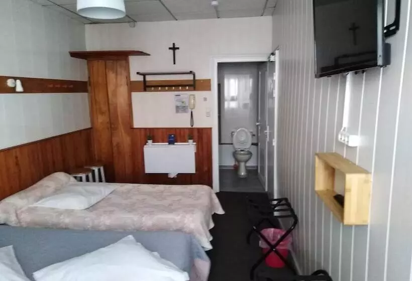 اتاق استاندارد چهار تخته, Chalet Saint Louis