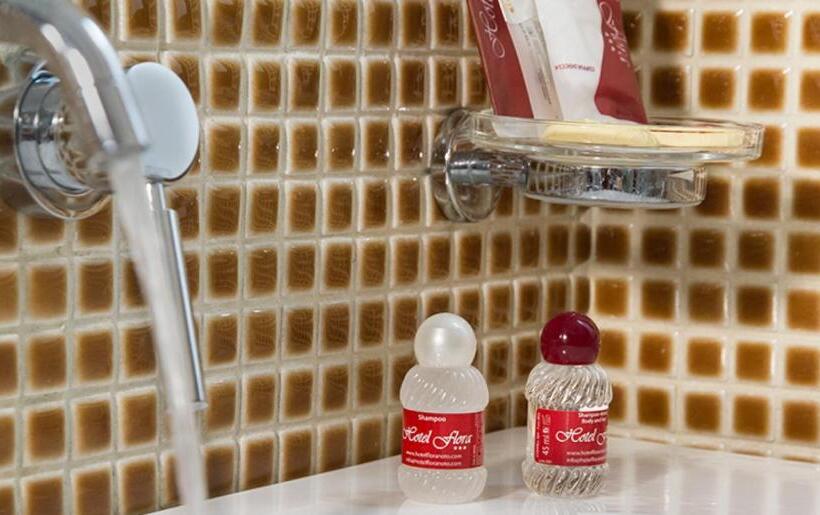 חדר סופריור, Flora