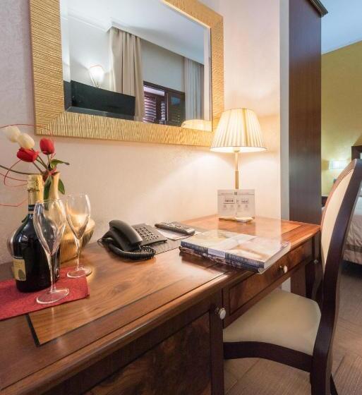 סוויטה עם ג'קוזי, Flora