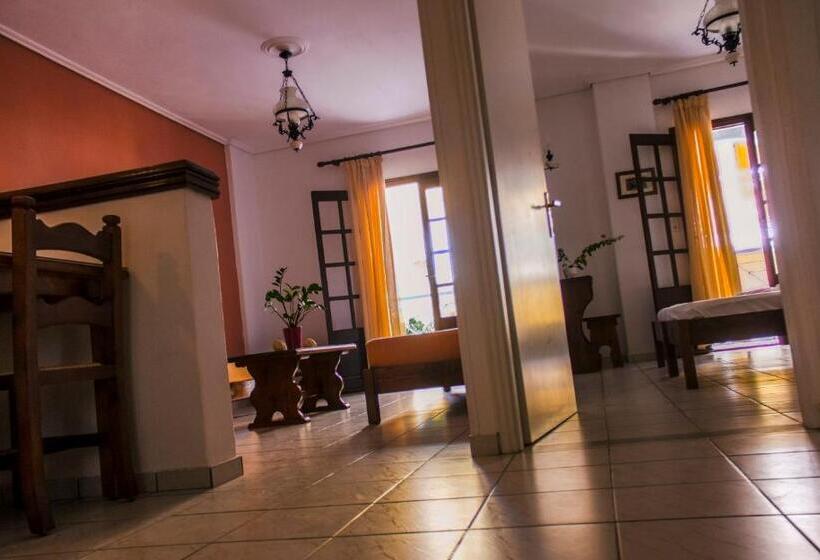 Апартаменты 1 Спальня, Hesperia