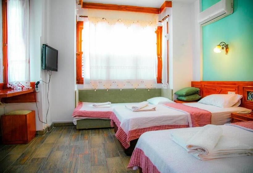 スタンダードトリプルルーム, Kaliptus