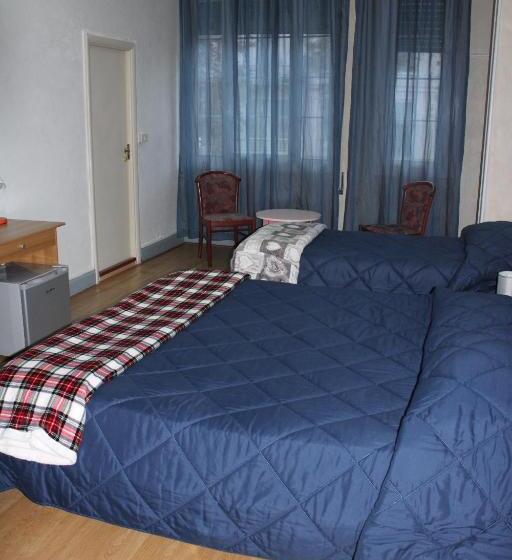 חדר סטנדרט לשלושה, Milano