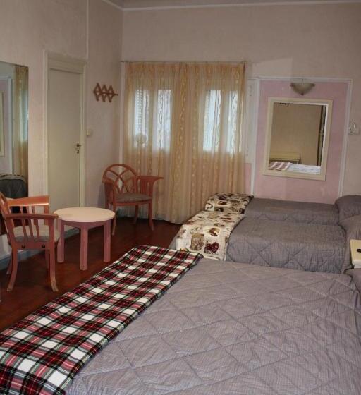 חדר סטנדרט לארבעה, Milano