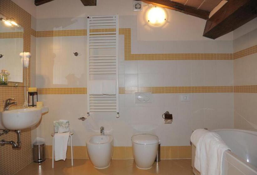 דירת חדר, Plazza