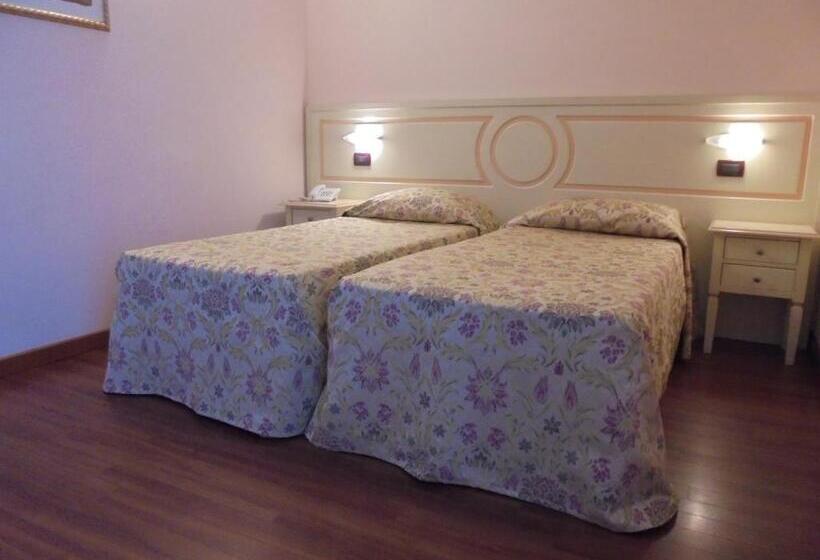 اتاق استاندارد, Plazza