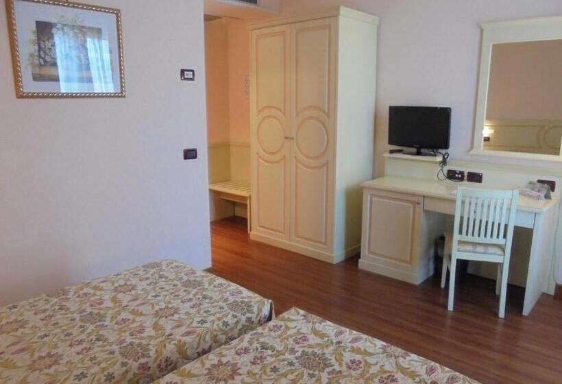 חדר סטנדרט, Plazza