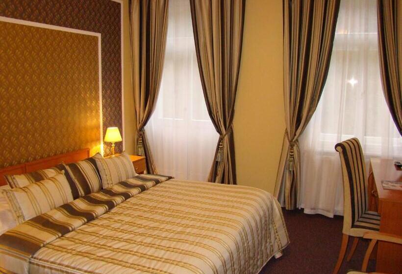 Номер Стандарт, Saint Petersburg