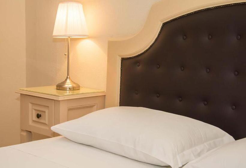 غرفة قياسية, La Collegiata Guest House