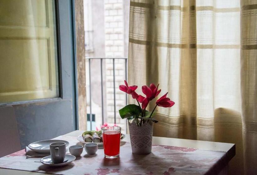 غرفة قياسية فردية سرير مزدوج, La Collegiata Guest House