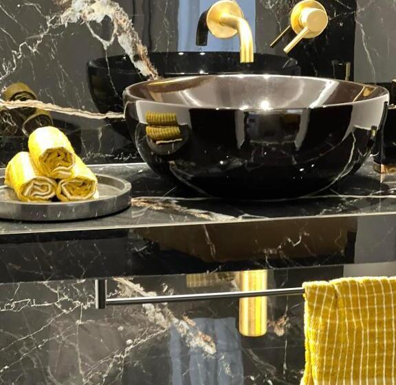 Президентский Люкс, Studios Panos