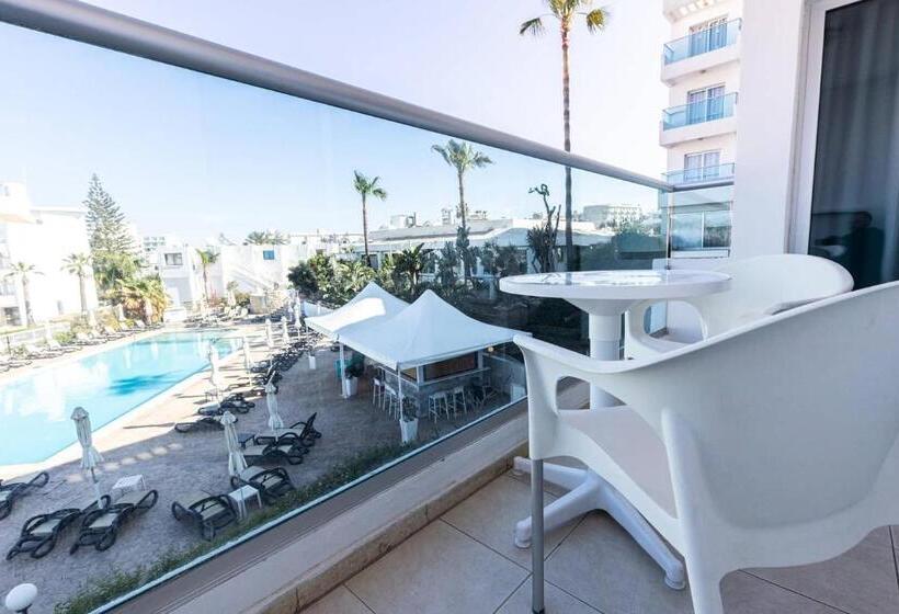 스탠다드 스튜디오, Vrissaki Hotel Apartments