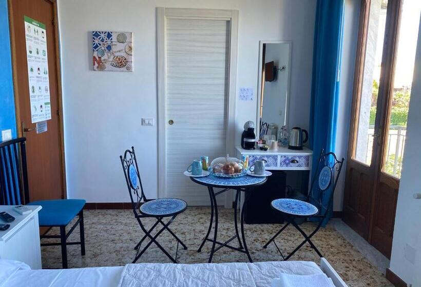 اتاق استاندارد با تخت بزرگ, B&b Il Tramonto