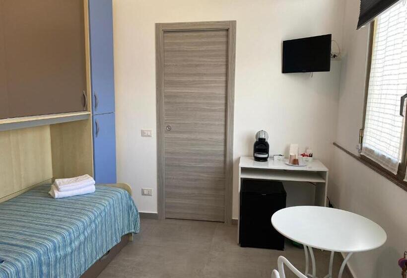 اتاق استاندارد یک نفره, B&b Il Tramonto