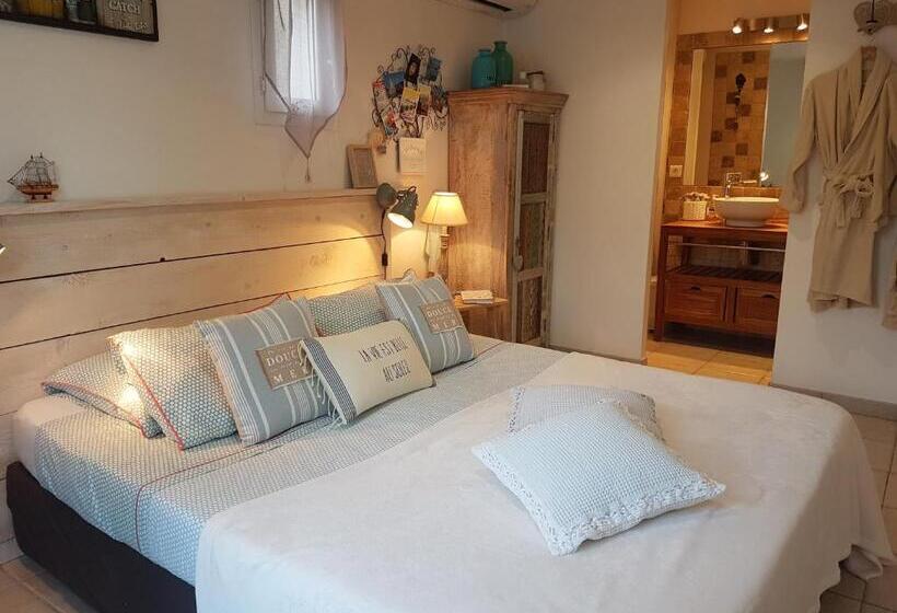 Standard room with outdoor bath, Jolie Petite Suite Côte D Azur