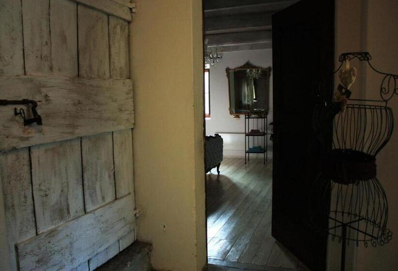 带共用浴室的标准房间, Affittacamere Casa Archi