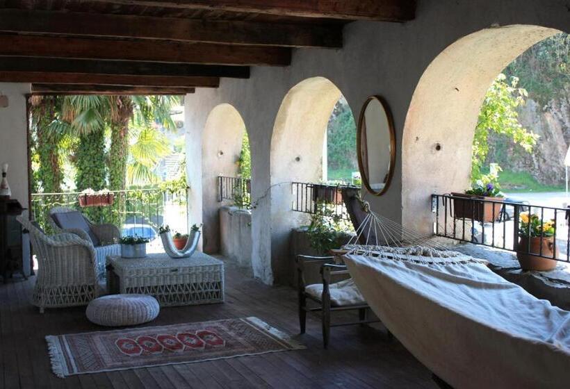 Standard room with outdoor bath, Affittacamere Casa Archi
