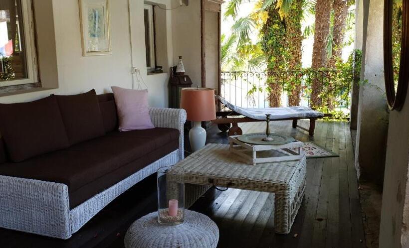 Standard room with outdoor bath, Affittacamere Casa Archi