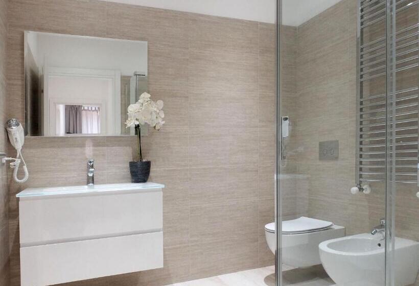 اتاق کلاسیک سه تخته, Centro Storico Rooms