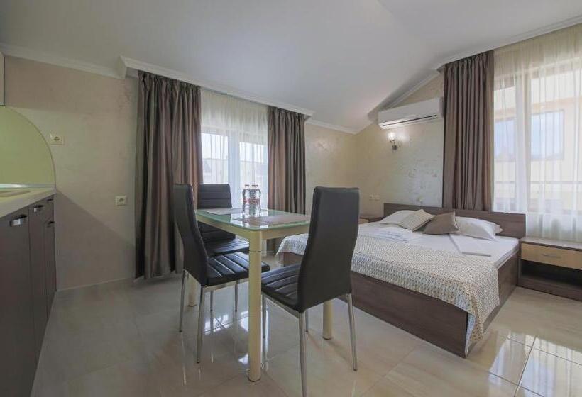 סטודיו סטנדרט עם מרפסת, Guesthouse Phoenix