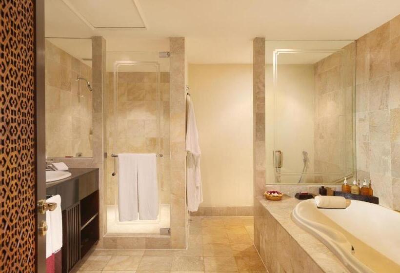 جناح كلوب بإطلالة على الحديقة, The Ayodya Palace