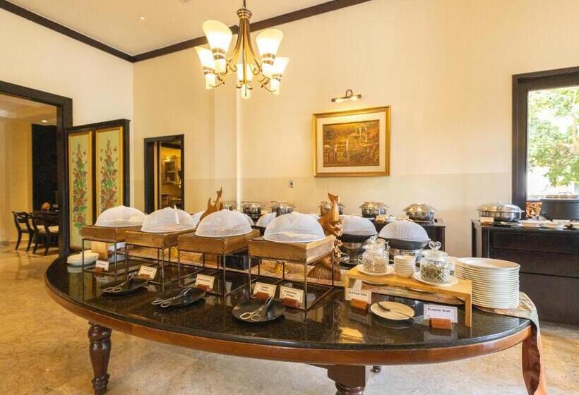 جناح كلوب بإطلالة على الحديقة, The Ayodya Palace