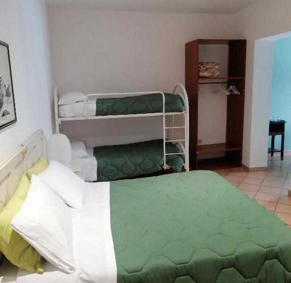 Четырехместный Номер Стандарт, B&b Al Cavaliere